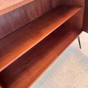 Schrank Teak auf Hairpinlegs