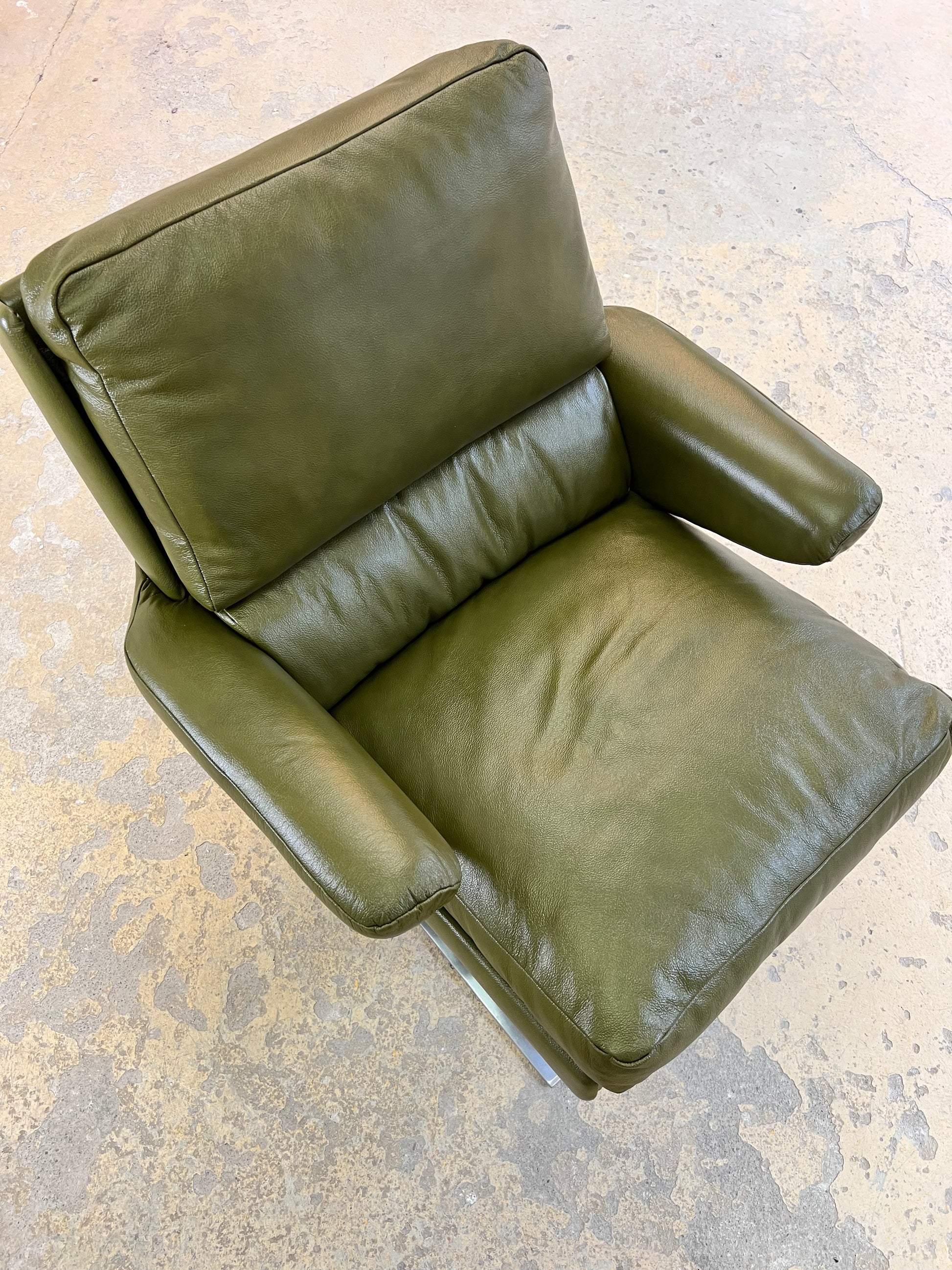 Swing Chair grün Echtleder Chrom von Reinhold Adolf & Hans Jürgen Schröpfer für COR
