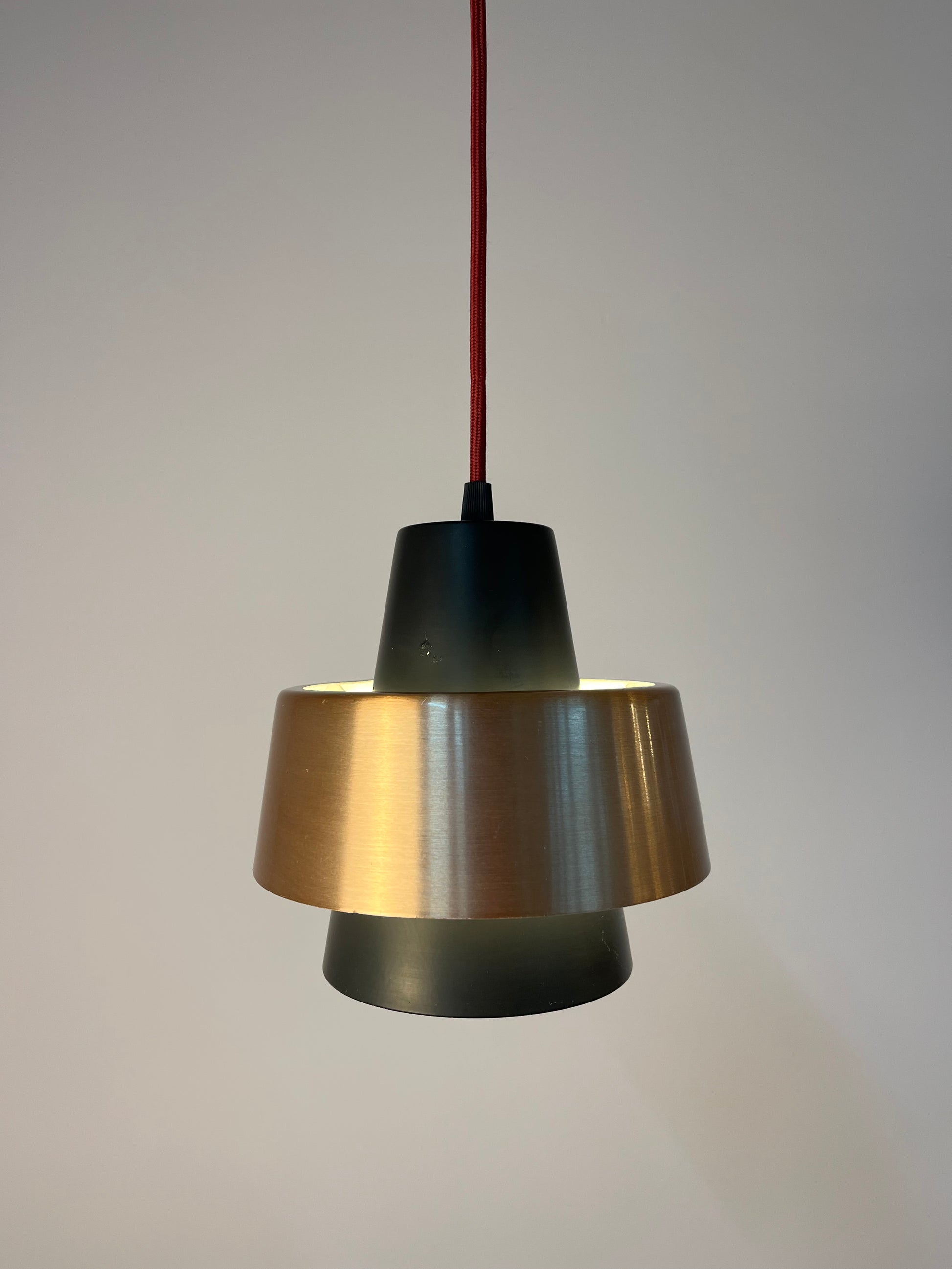 Lamellenlampe schwarz Kupfer aus Dänemark