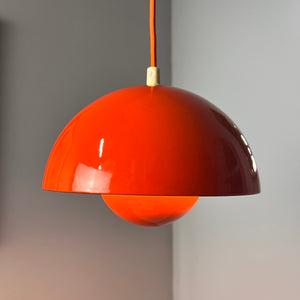 Hängelampe Flowerpot VP1 orange Emaille von Verner Panton für Louis Poulsen
