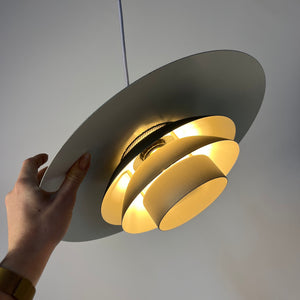 Lamellenlampe Modell DE-LUX grau von Design Light