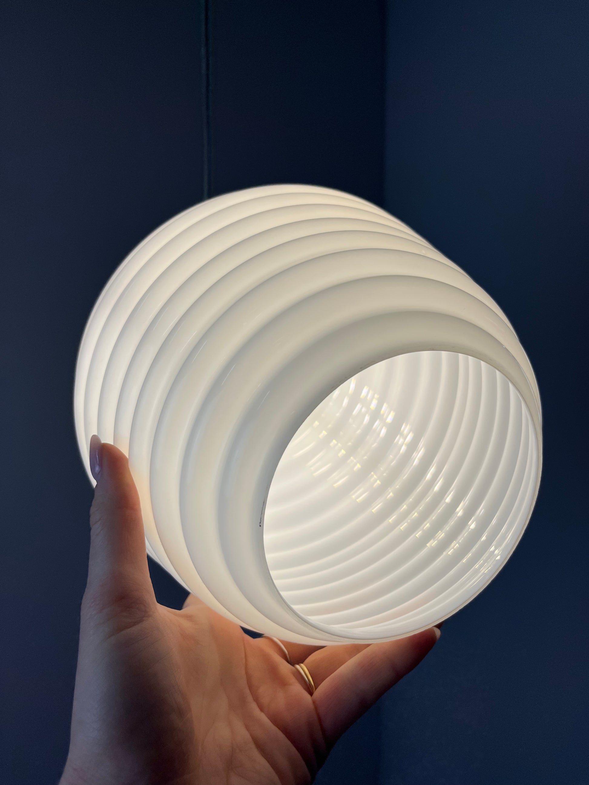 Hängelampe mint weiß Glas aus Dänemark