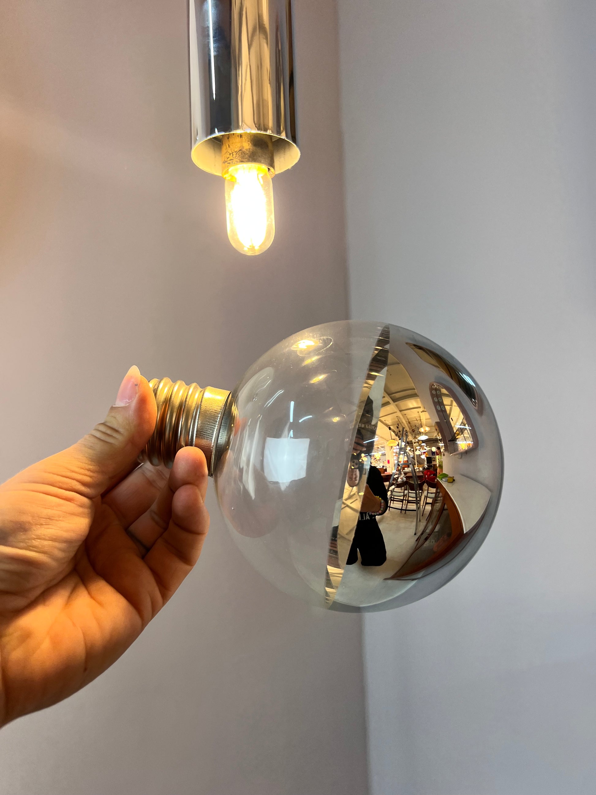 Hängelampe Big Globe Chrom 59 cm von Motoko Ishii für STAFF
