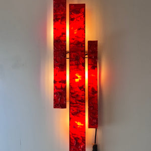 Wandlampe rot von Uwe Mersch