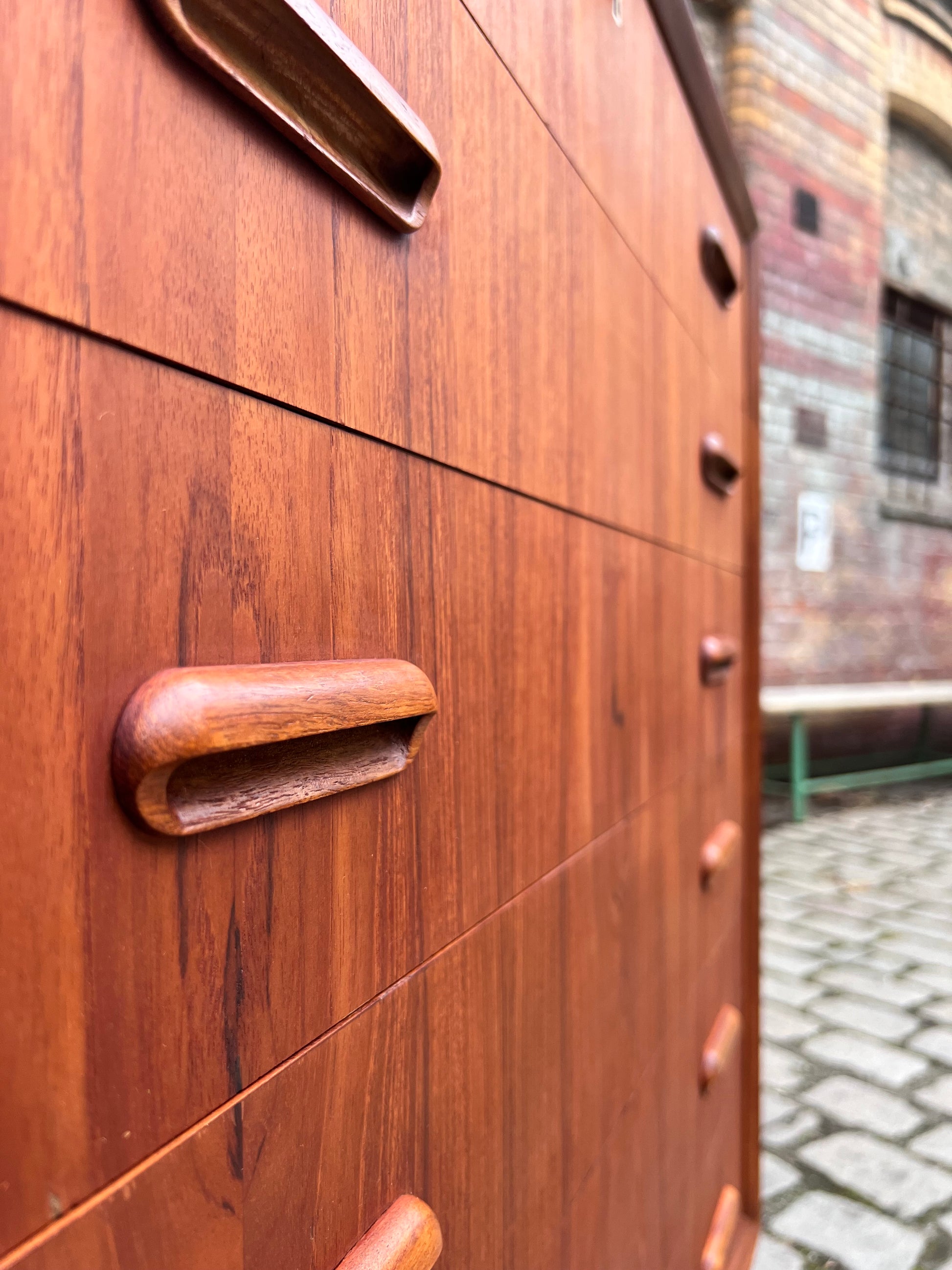 Kommode Teak mit Schloss aus Dänemark