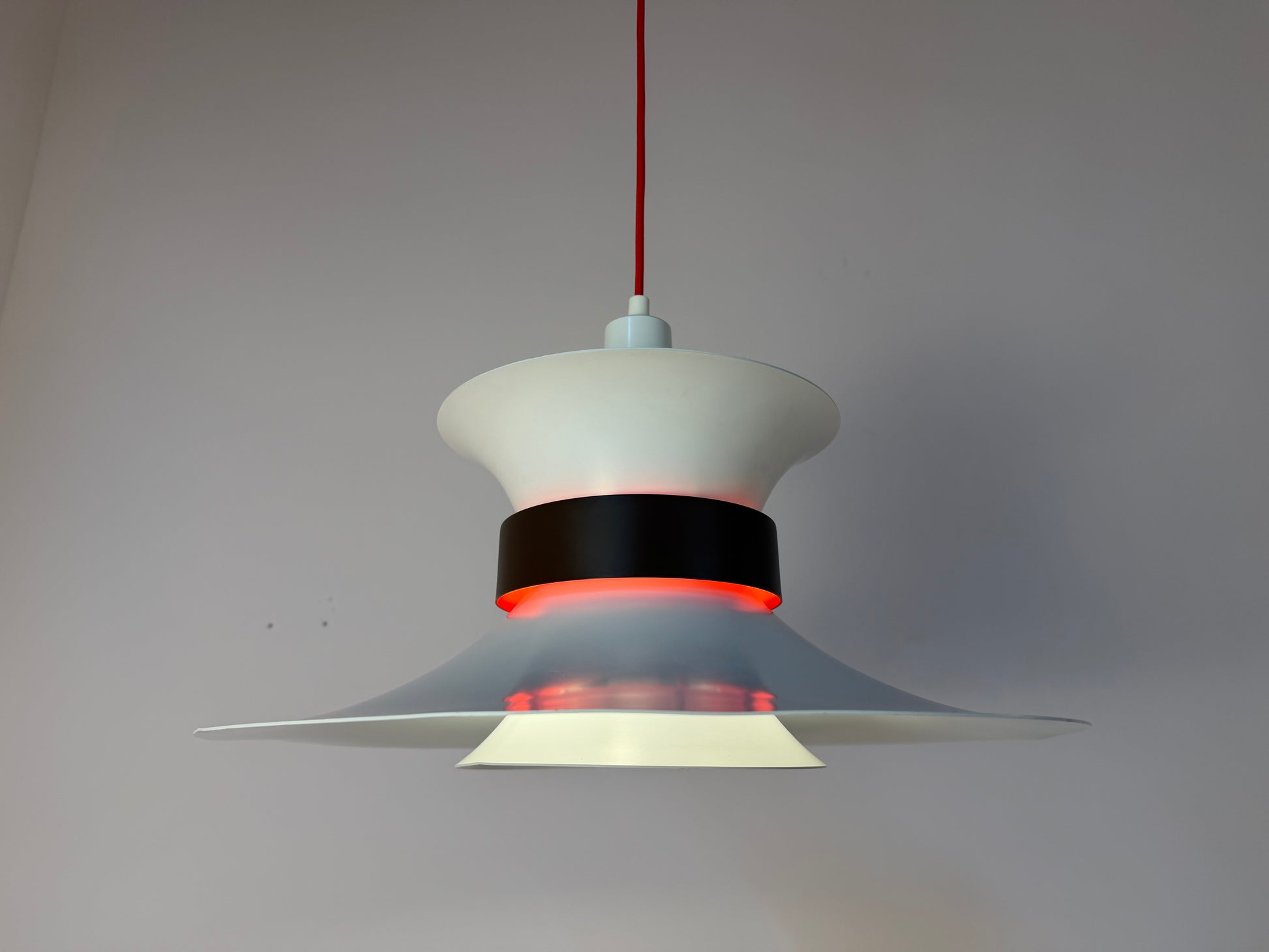 Lamellenlampe weiß schwarz von Bent Nordsted für Lyskaer Belysning