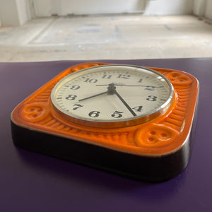 Wanduhr orange Keramik von Staiger