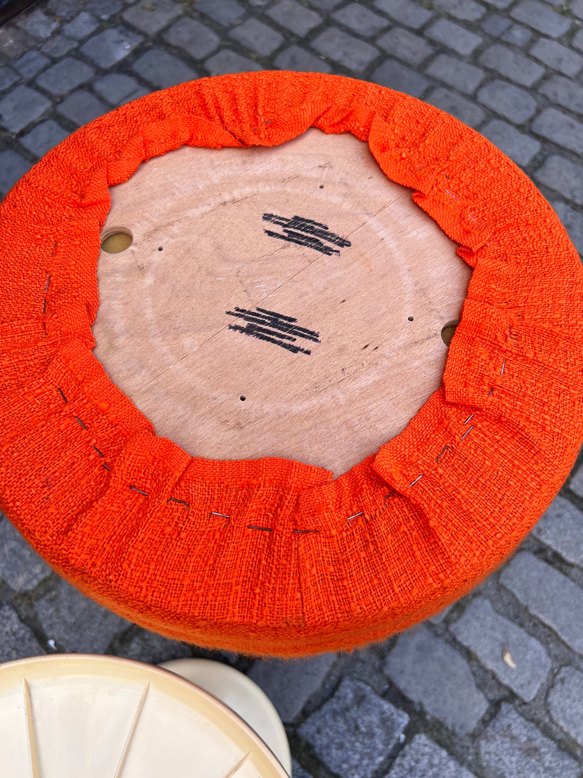 Barhocker creme orange von Friedrich Stuckenbröker für Lockhausen Plastik