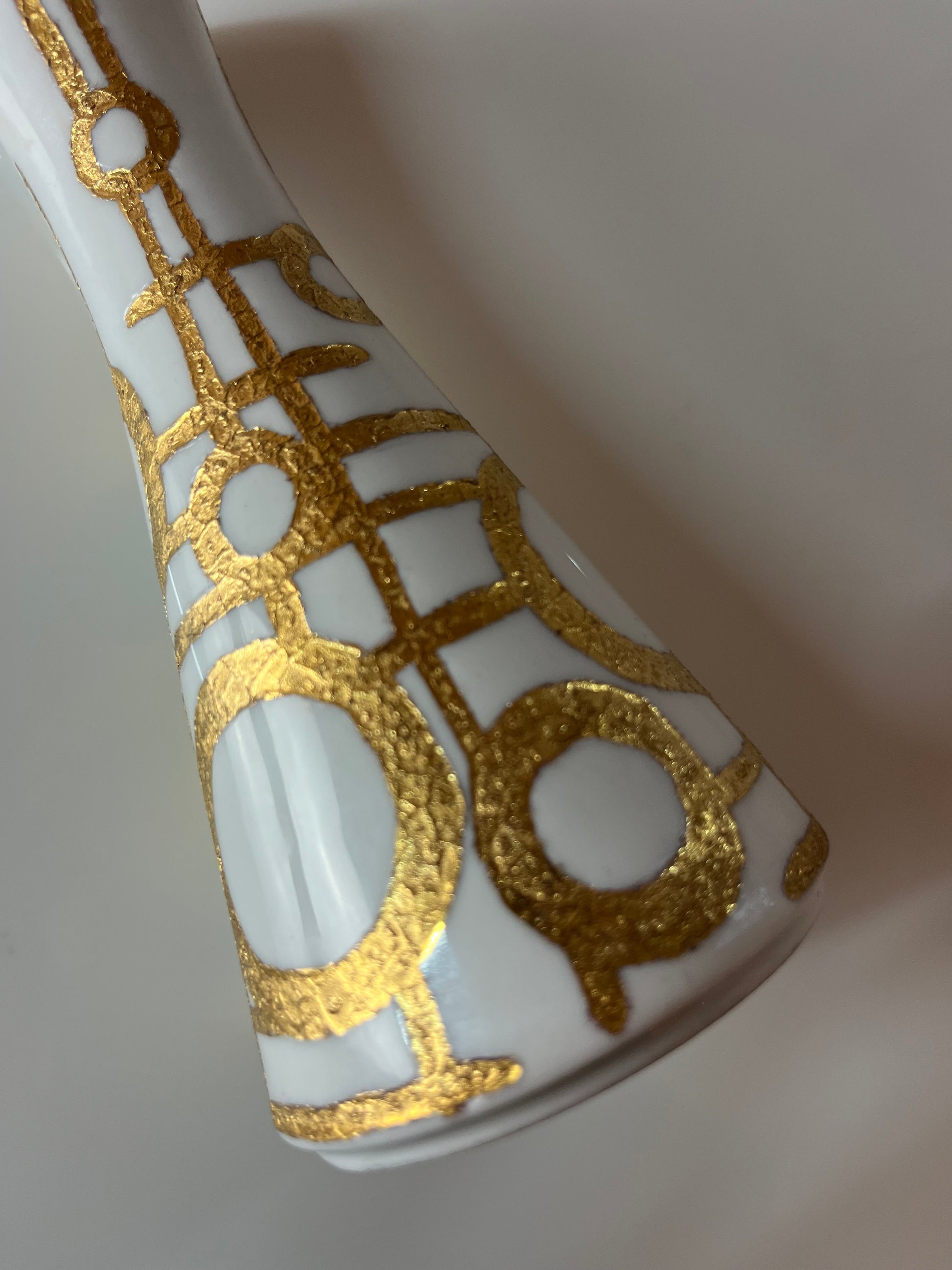 Vase weiß gold von Vera Kristansen für Lilien Porzellan