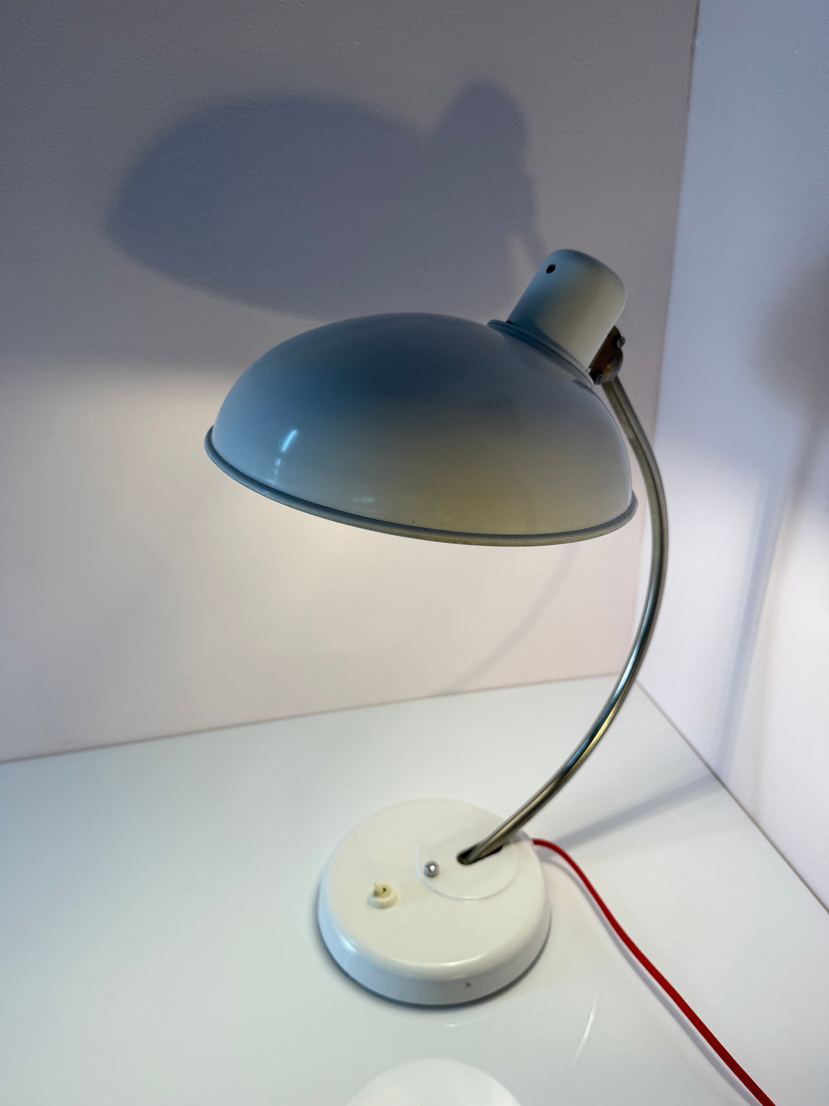 Schreibtischlampe weiß Metall von Helion - VEB Leuchtenbau Arnstadt