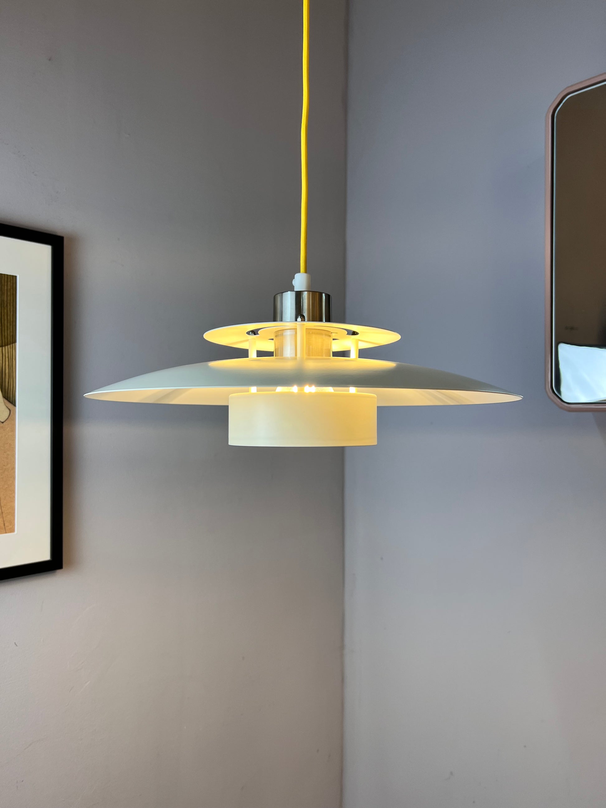 Lamellenlampe weiß aus Dänemark