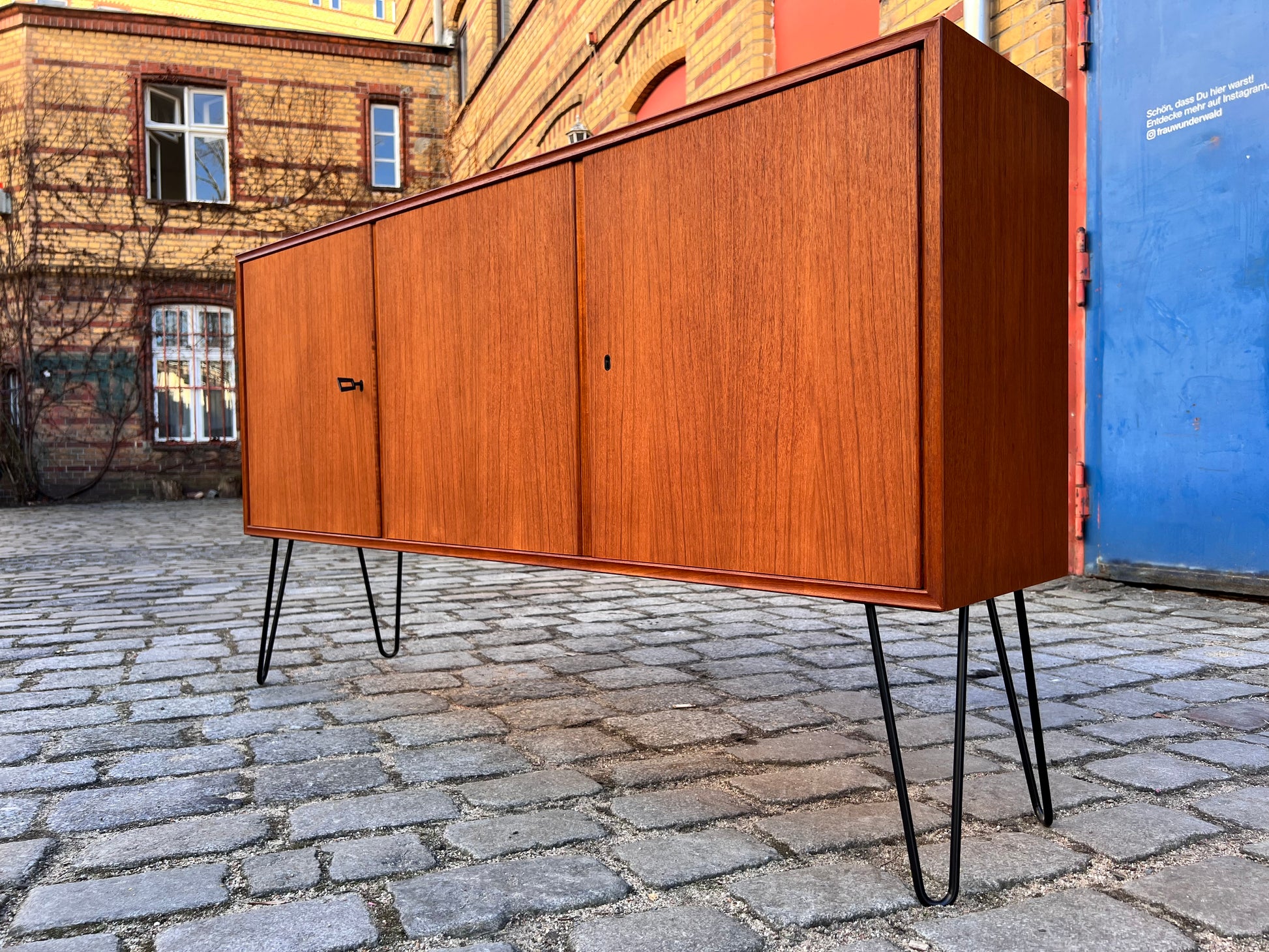 Sideboard Teak auf Hairpinlegs von rt Möbel