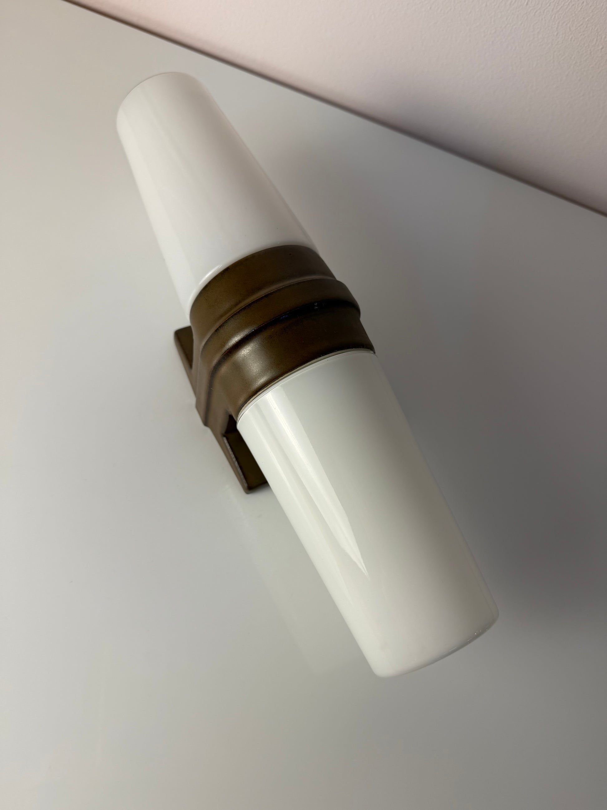 Wandlampe Modell 6060 braun von Sigvard Bernadotte für Ifö
