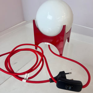 Tischlampe rot weiß von Richard Essig