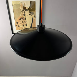 Hängelampe schwarz mit Bügel von Abo Randers