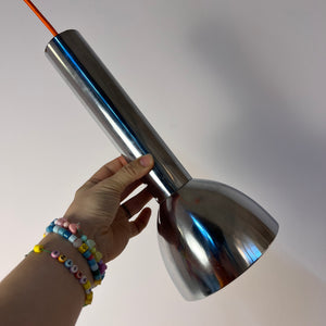 Spotlampe Chrom mit orangem Akzentschirm