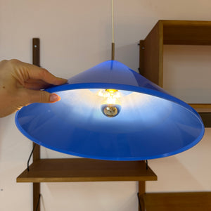 Hängelampe Modell Apollo blau Kunststoff von Nordisk Solar