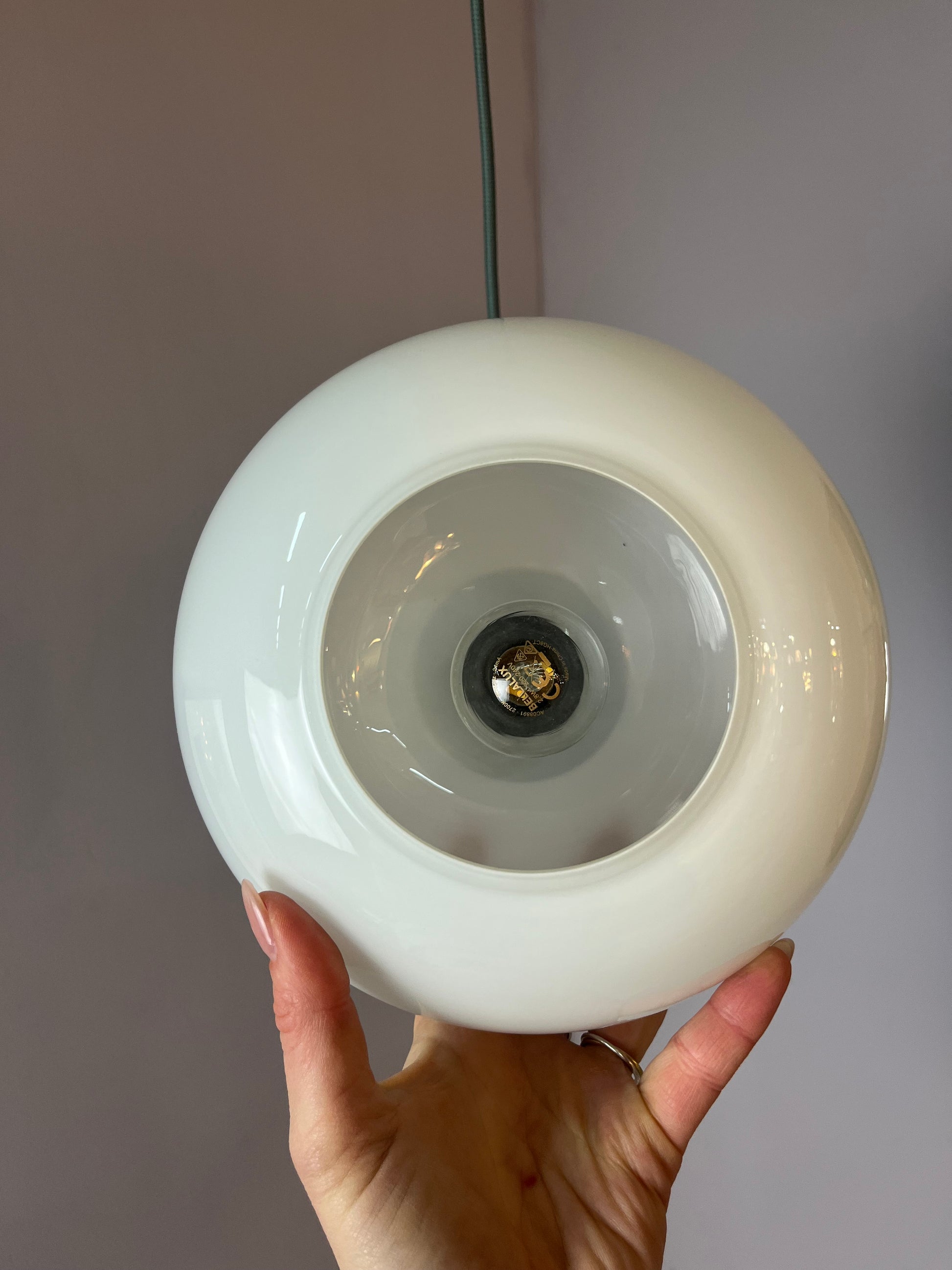 Hängelampe weiß Glas Chrom