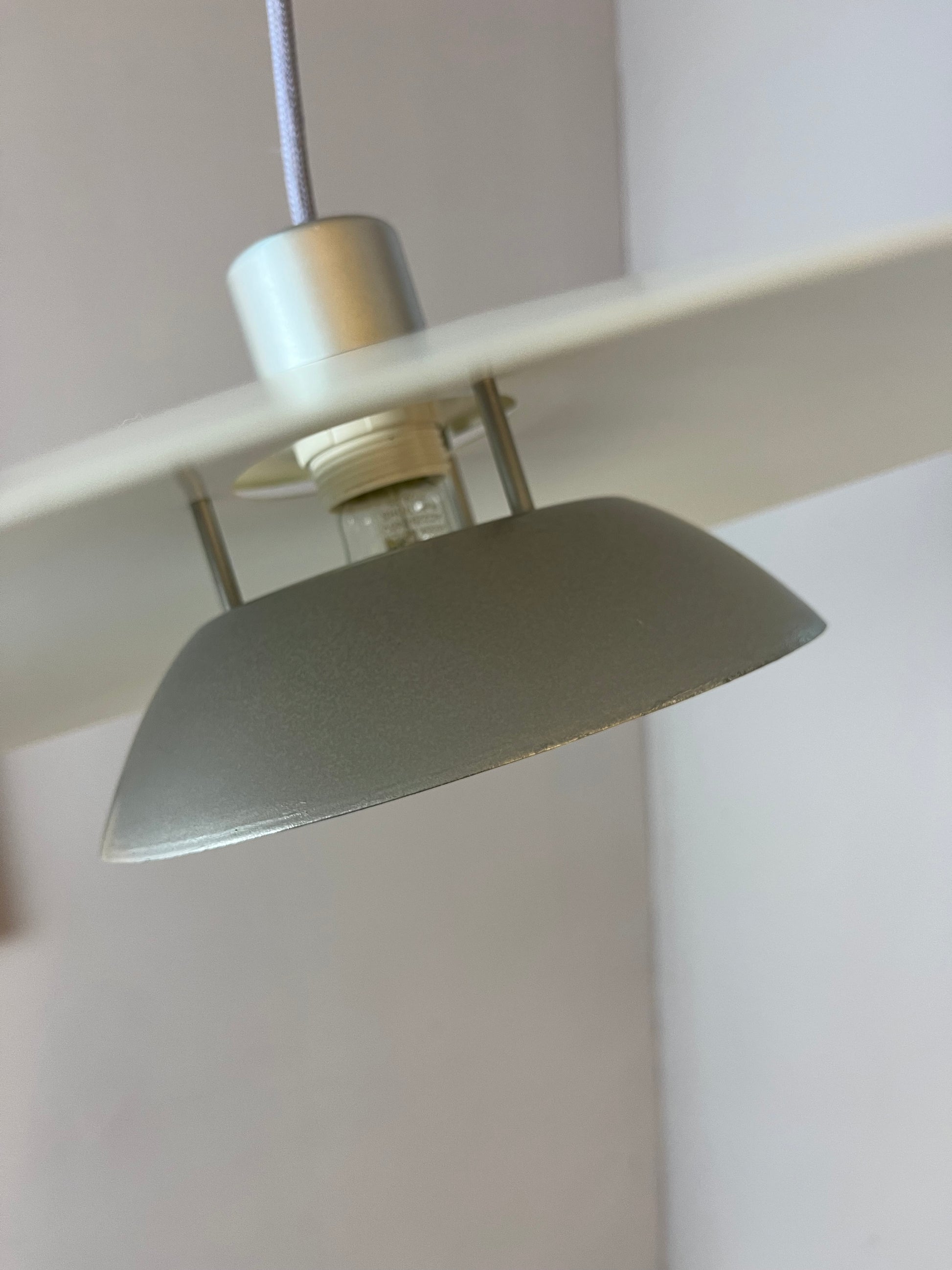 Lamellenlampe weiß silber von Design Light