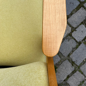 Sessel Z limettengrün neu gepolstert