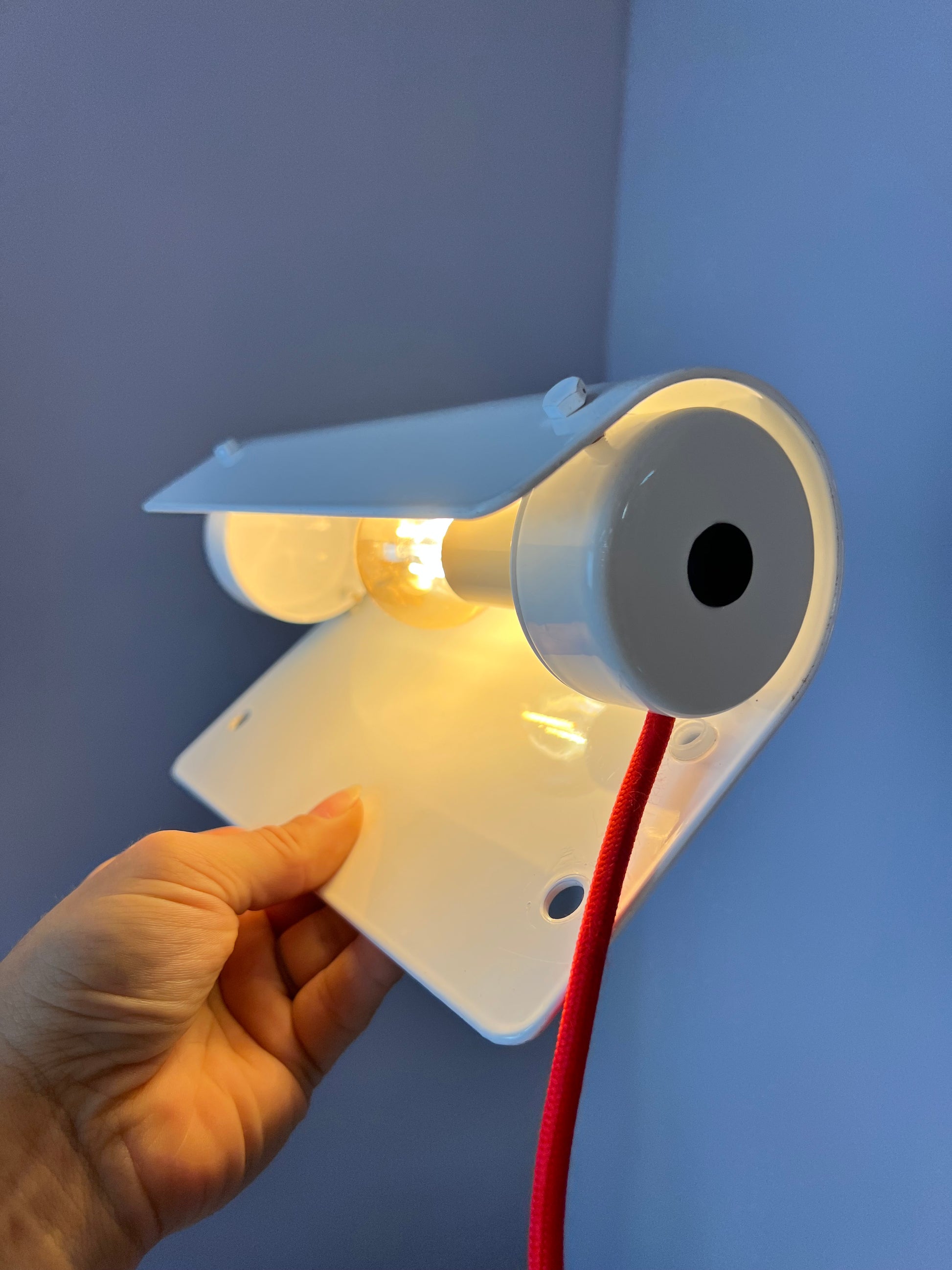 Wandlampe 6/01 weiß mit Schalterkabel von Lampas