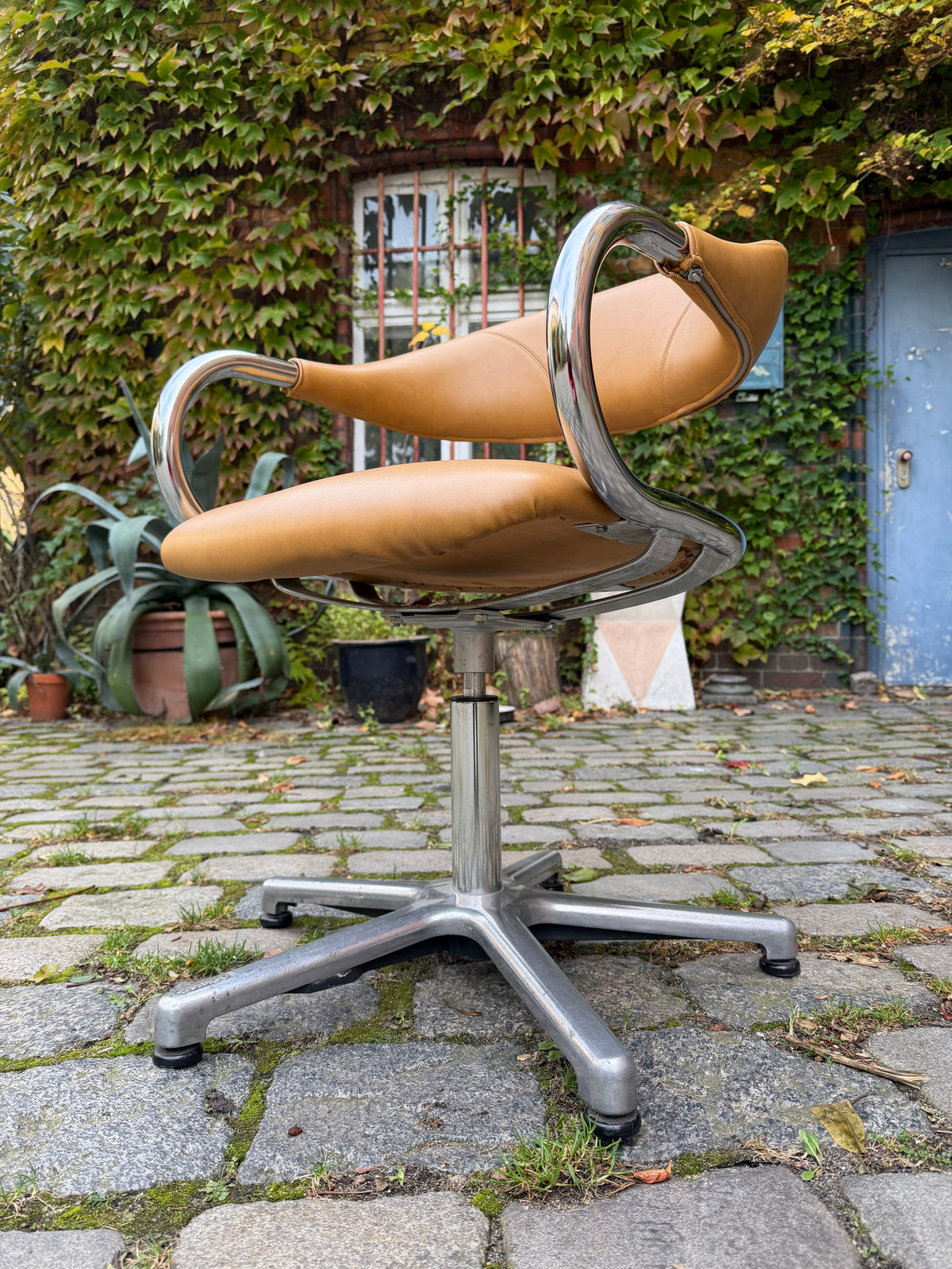 Drehstuhl Chrom Leder von Olymp