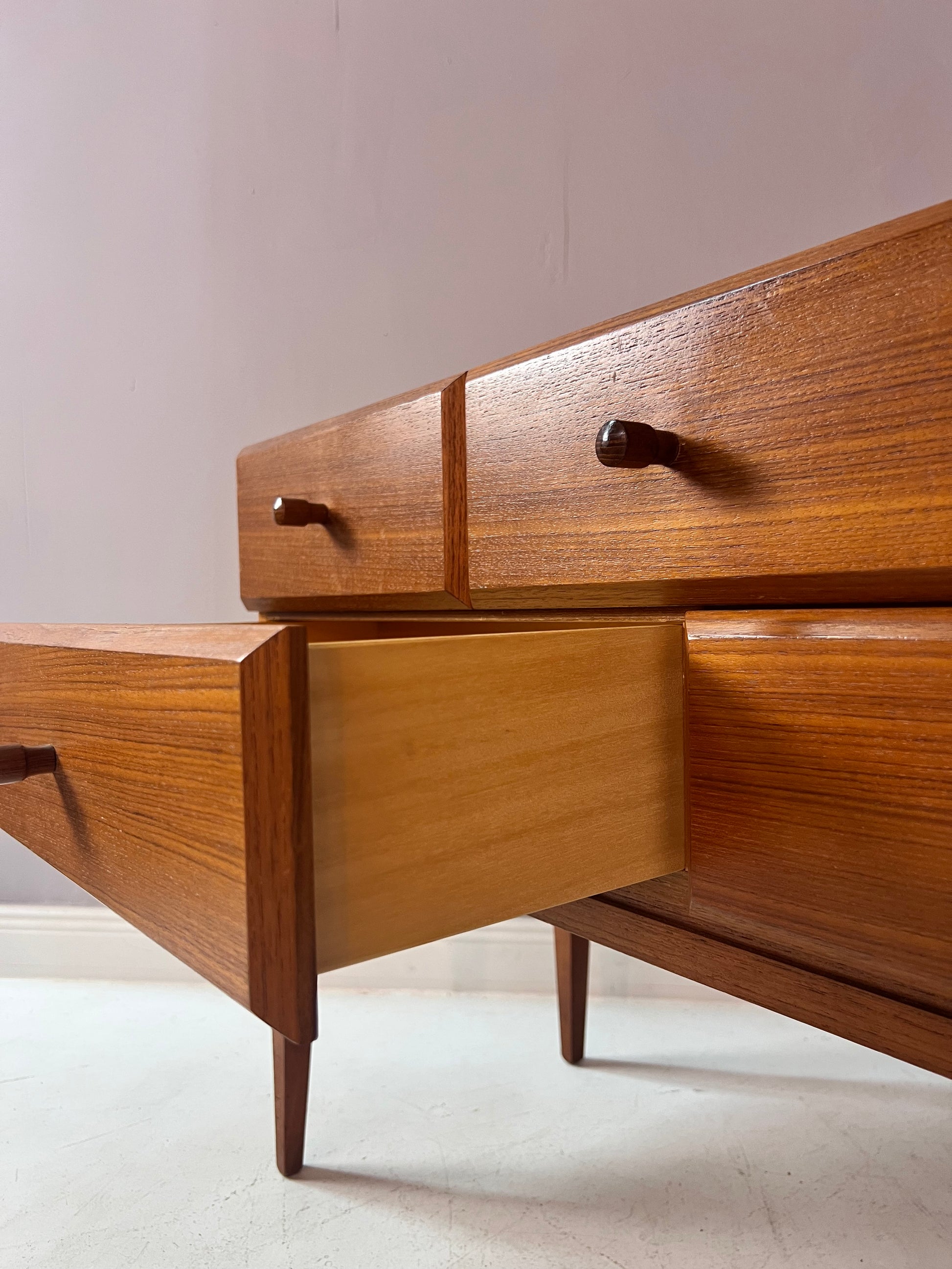 Flurkommode Teak 60er Jahre