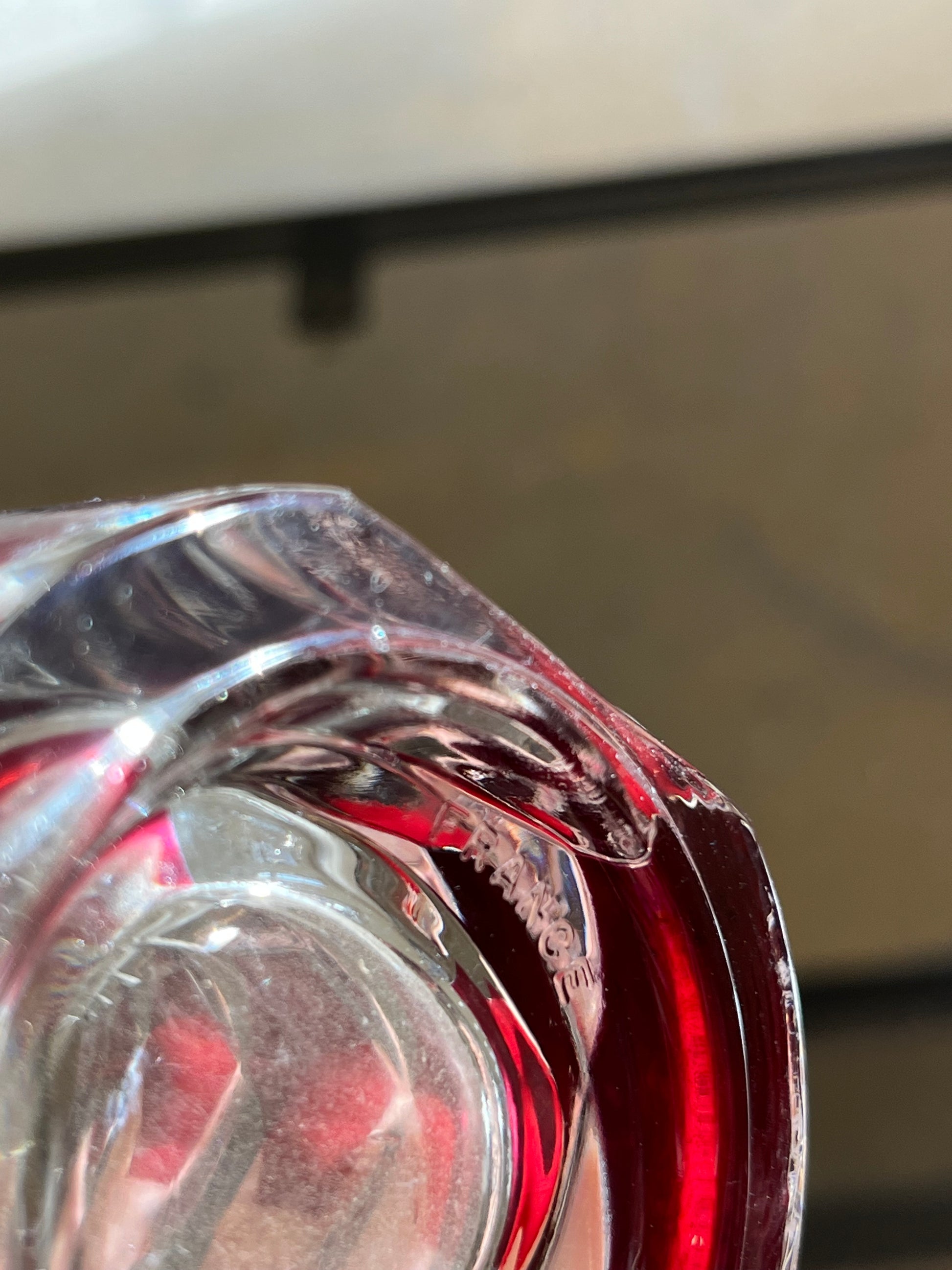 Set: 2 Vasen weinrot Glas von J.G. Durand für Luminarc