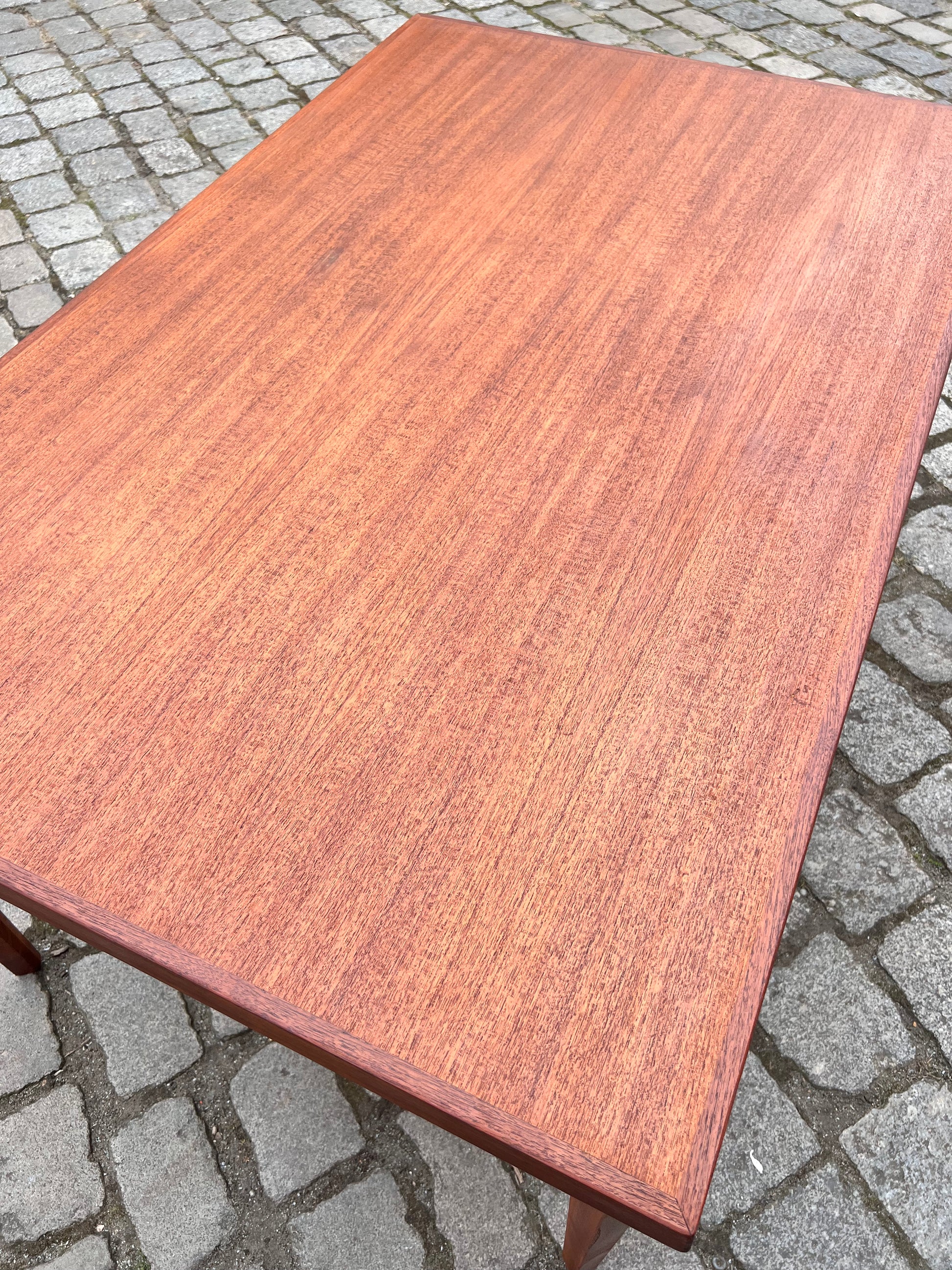Esstisch Teak ausziehbar aus Dänemark