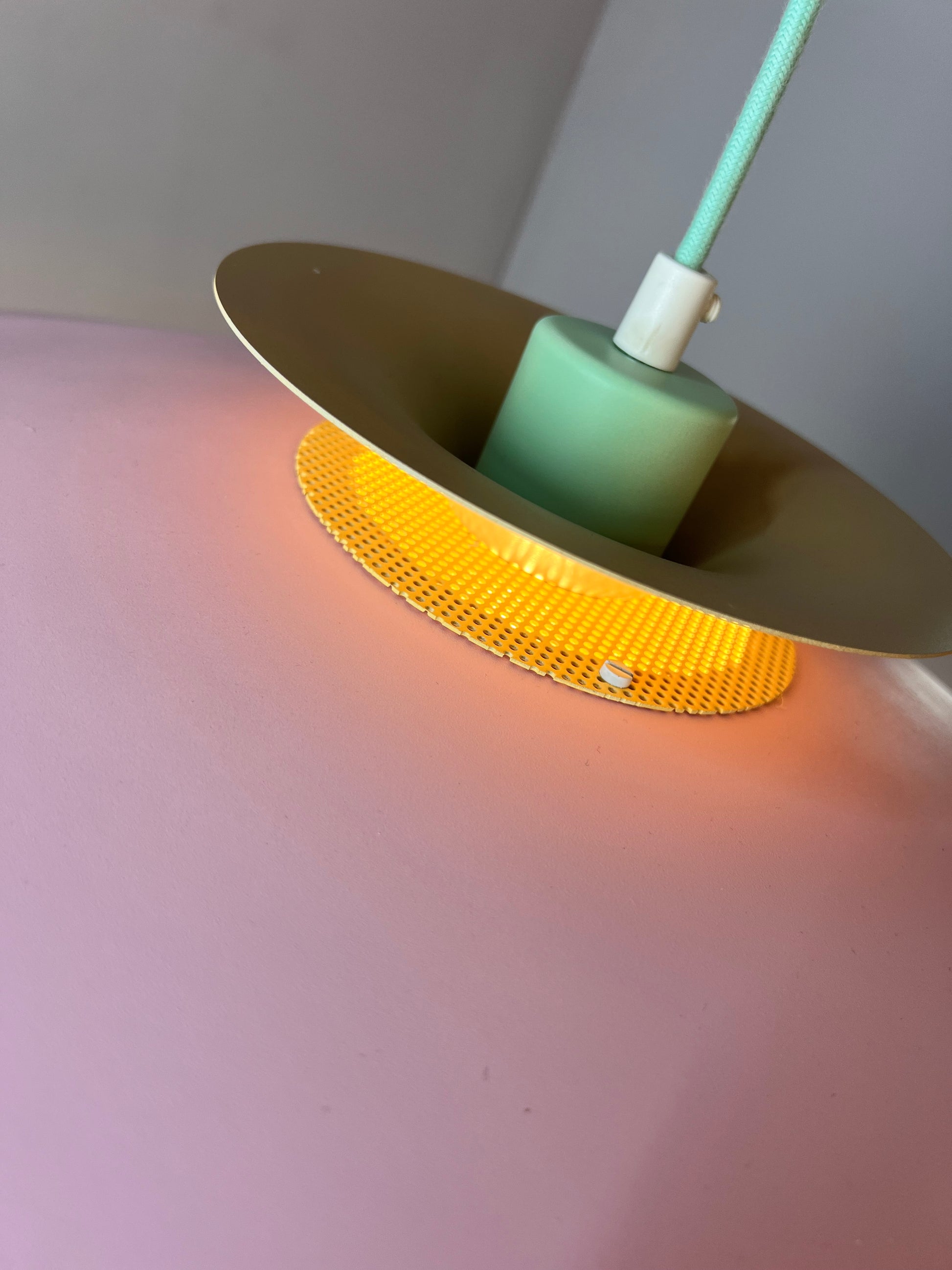 Lamellenlampe neu lackiert rosa mint