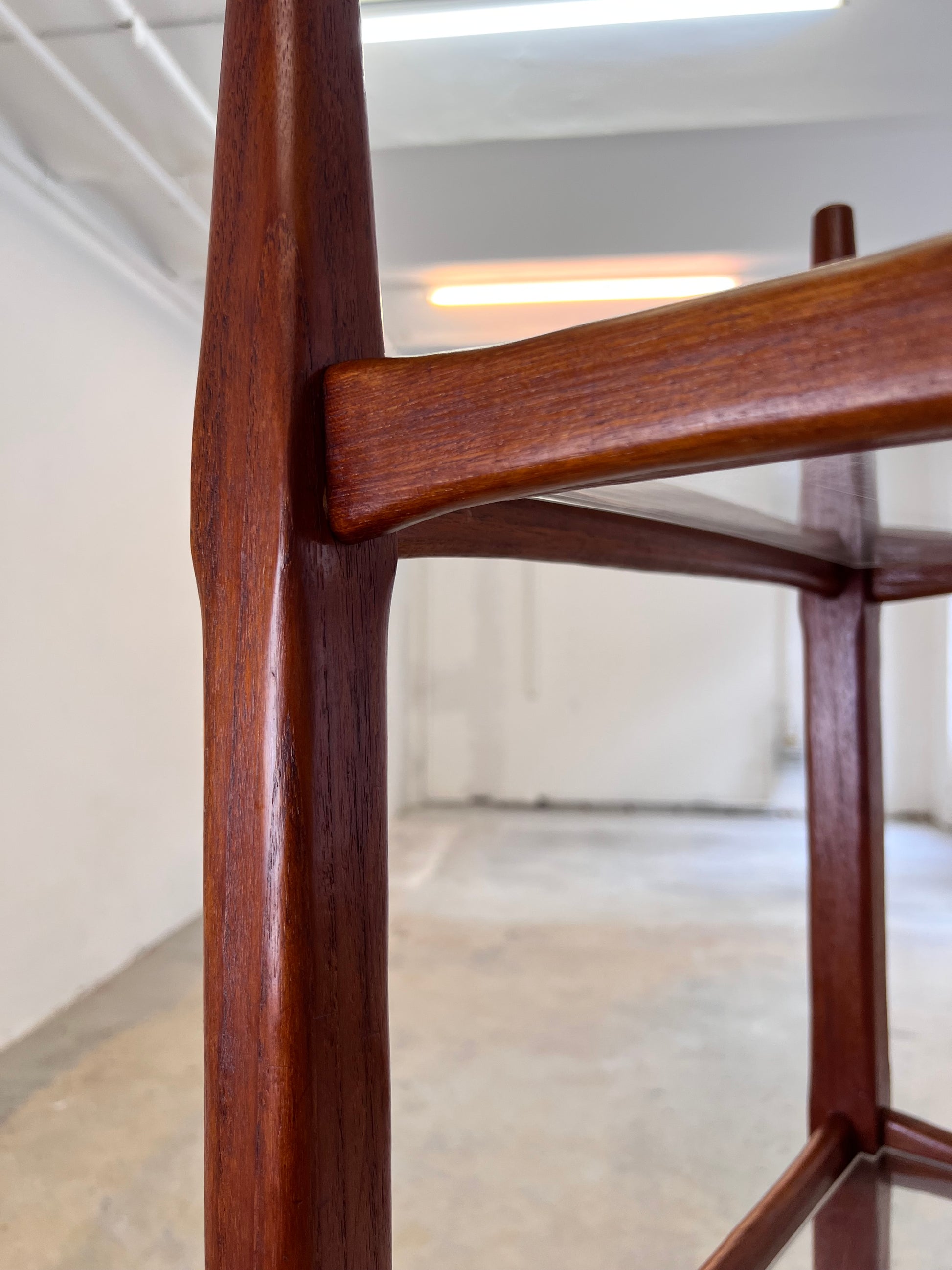 Regal Teak mit Acrylglasplatten aus Däenmark