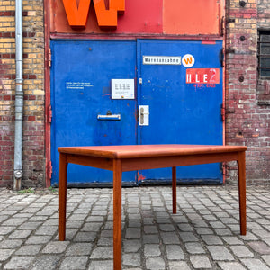 Ausziebarer Esstisch Teak von Henning Kjearnulf