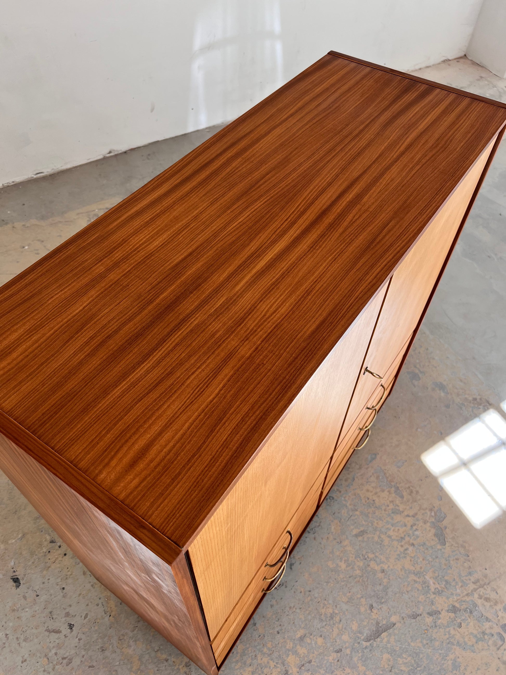 Wäscheschrank Modell Herrenkommode von Gebr. Lübke