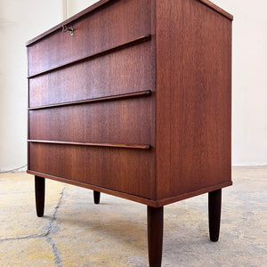 Kommode Teak mit Schloss aus Dänemark