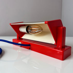 Wandleuchte rot gold von Lyfa Dänemark