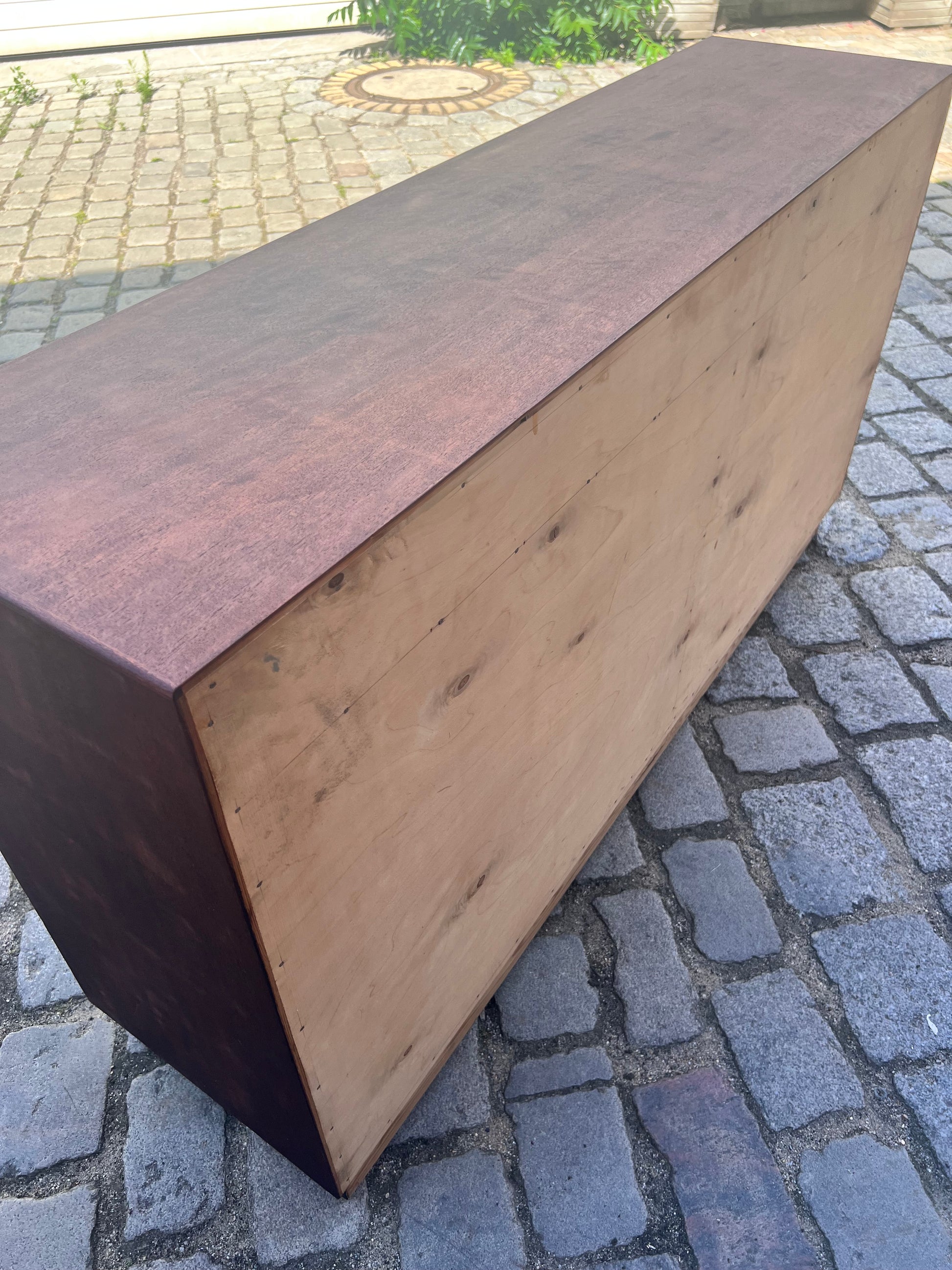 Schuhschrank Teak mit Messinggriffen aus Dänemark