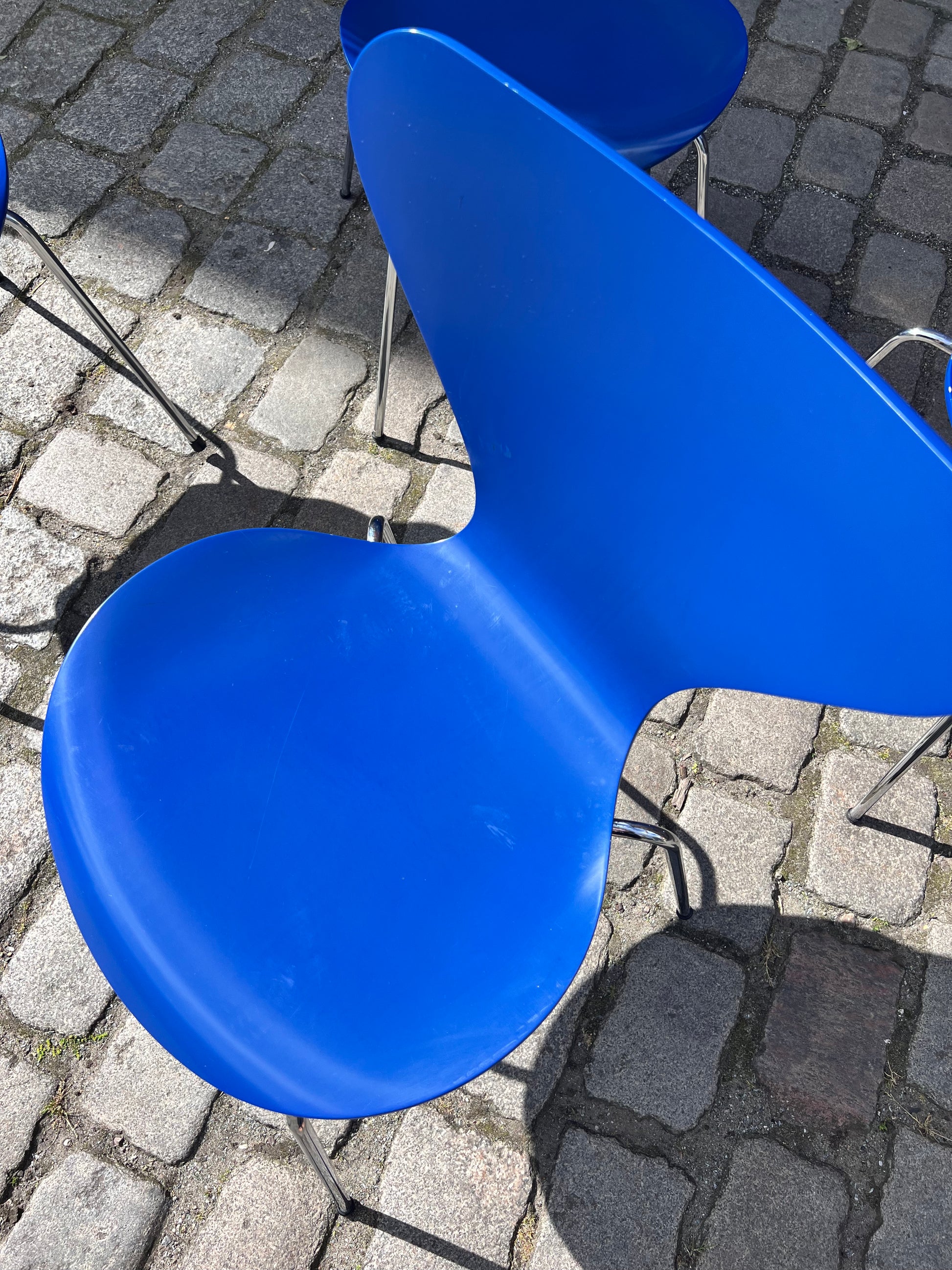 Set: 4x Stuhl Serie 7 Königsblau lackiert von Arne Jacobsen für Fritz Hansen