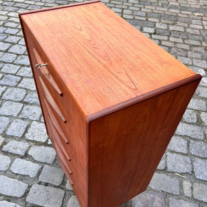 Kommode Teak mit Schloss aus Dänemark