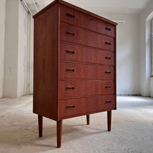 Kommode Teak mit Schloss aus Dänemark