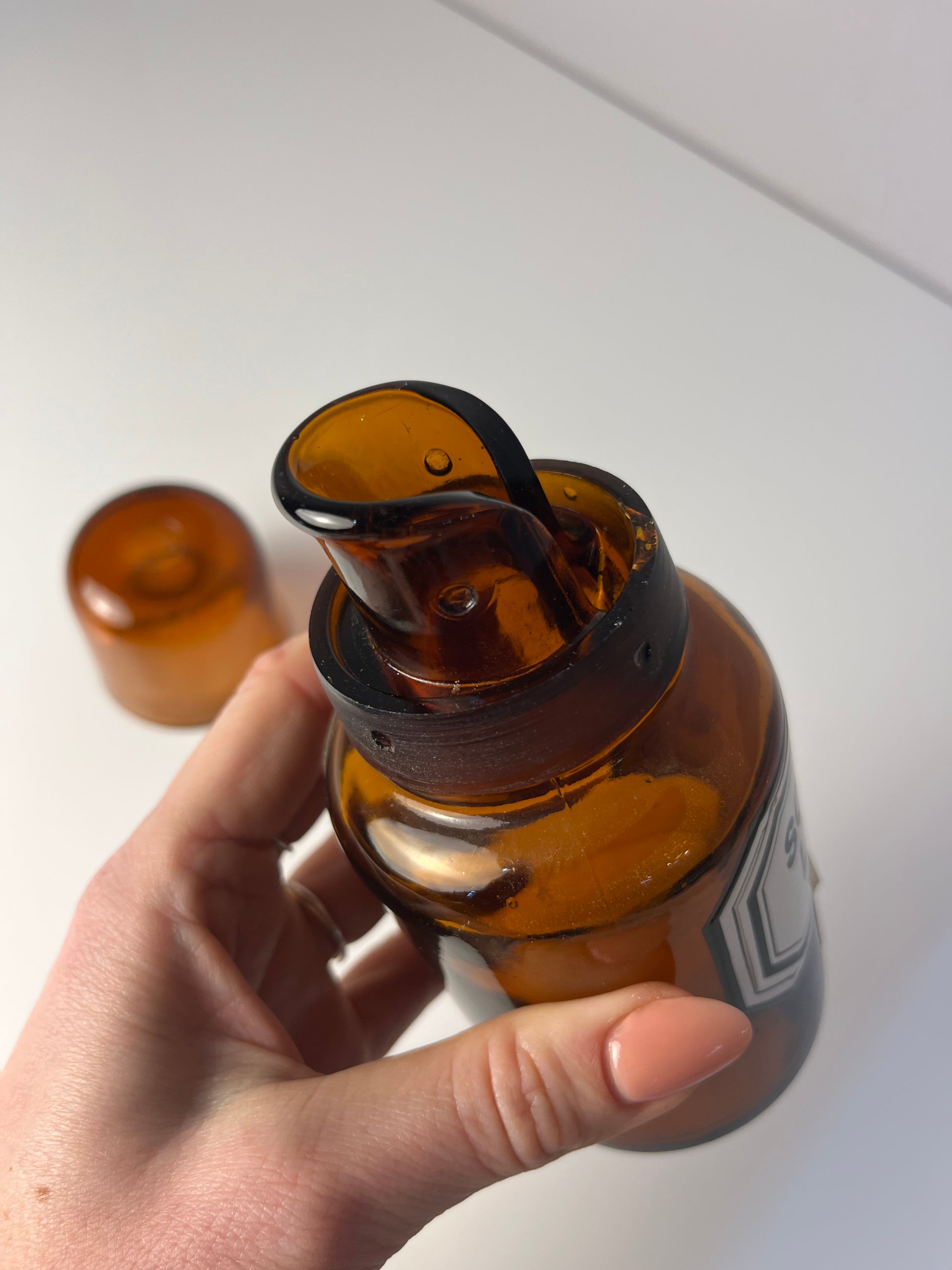 Apothekerglas Sol. Succ. Liquirit. braun