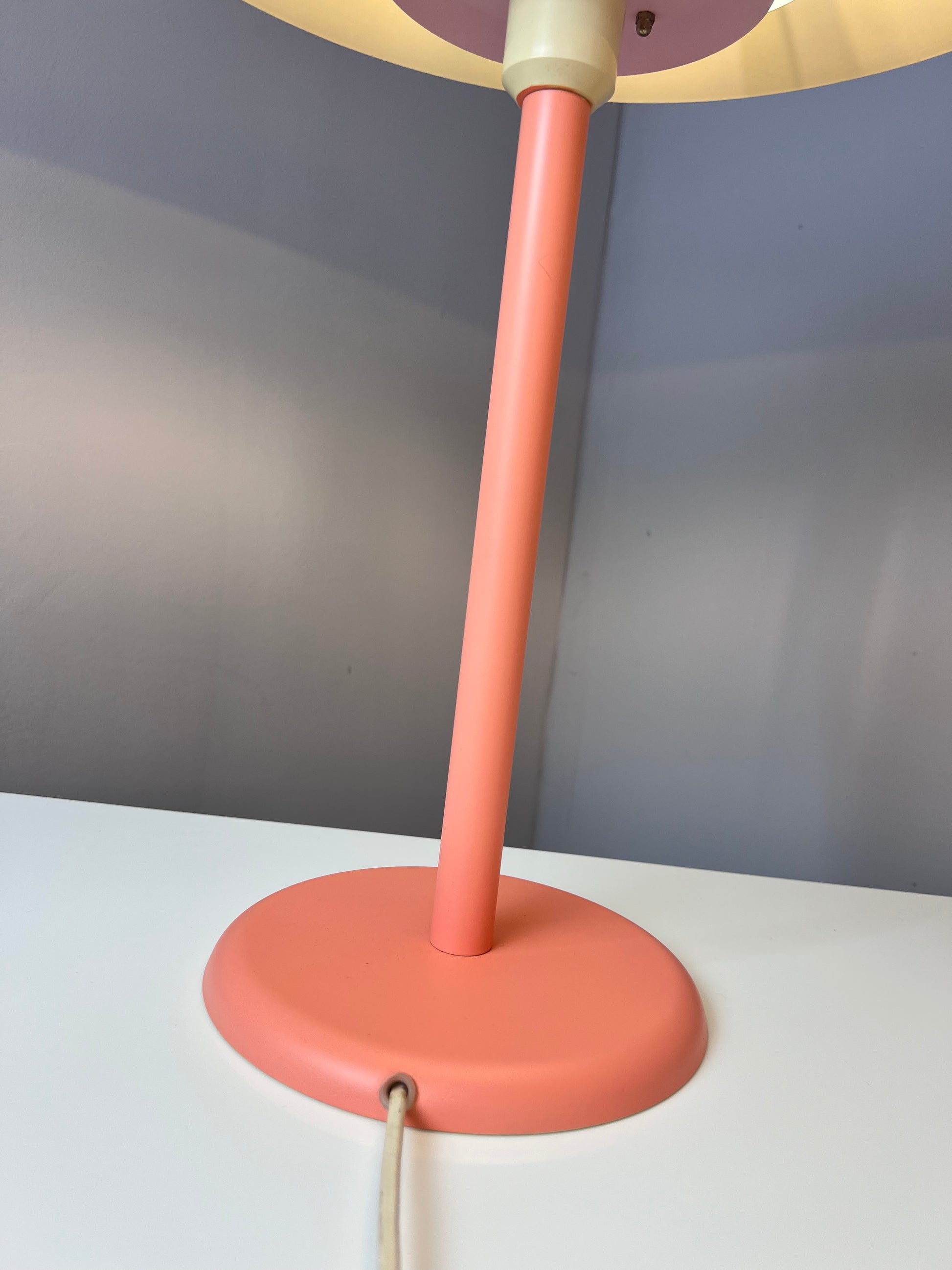 Tischlampe neu lackiert peach gelb