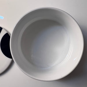 Dose dunkelblau weiß mit 