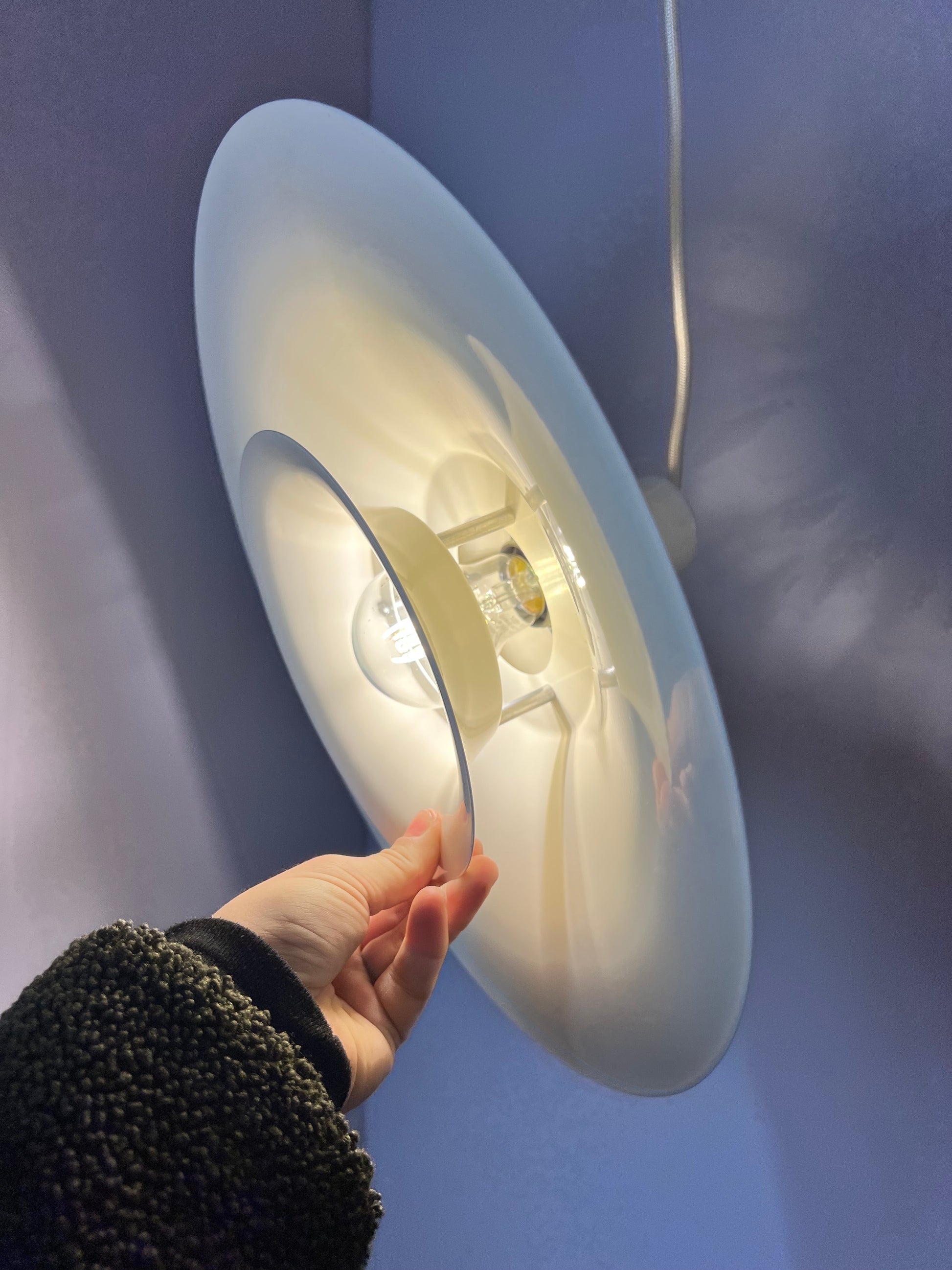 Dänische Lamellenlampe cremeweiss