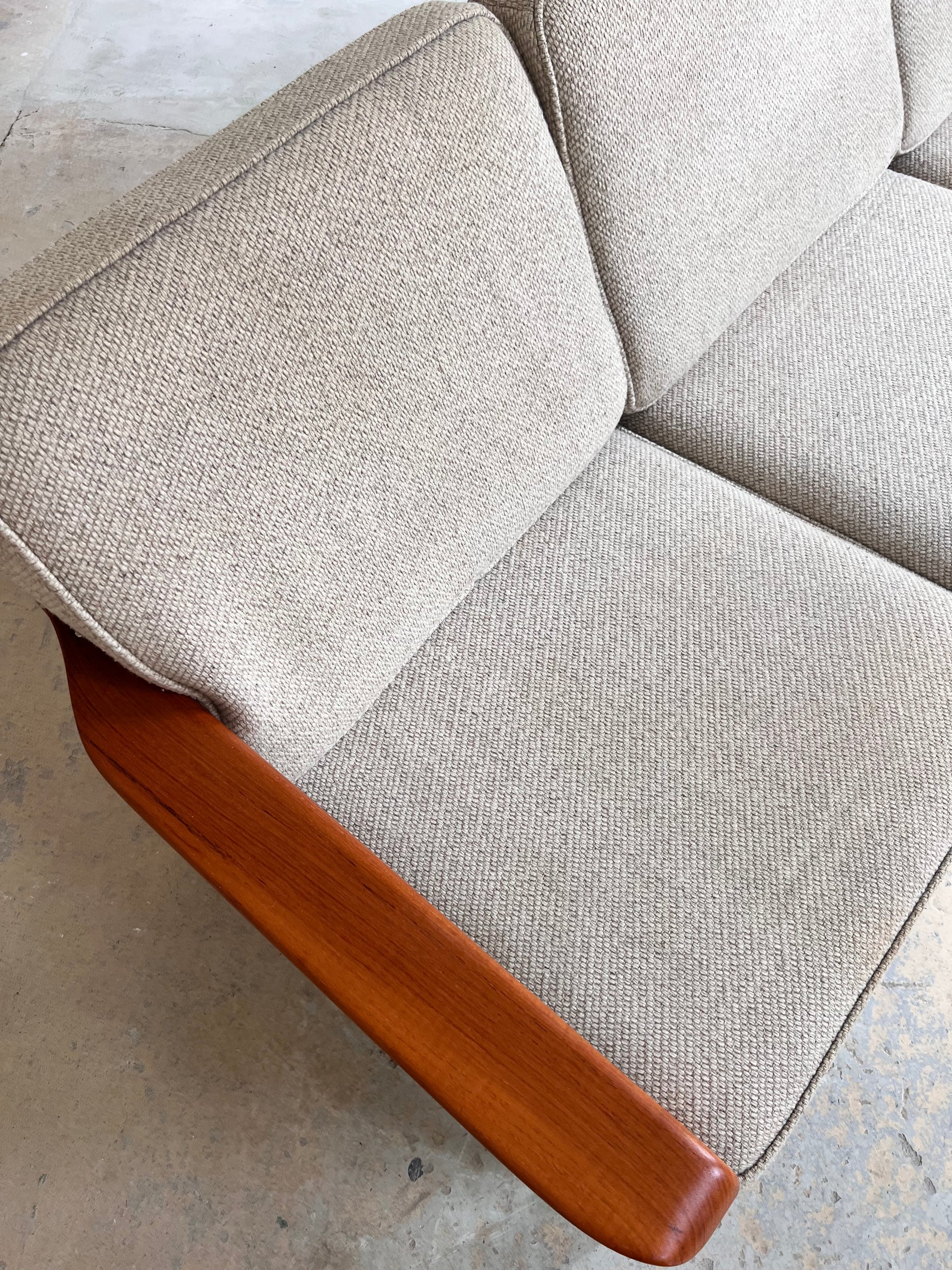 3-Sitzer Sofa Teak & Wolle aus Dänemark