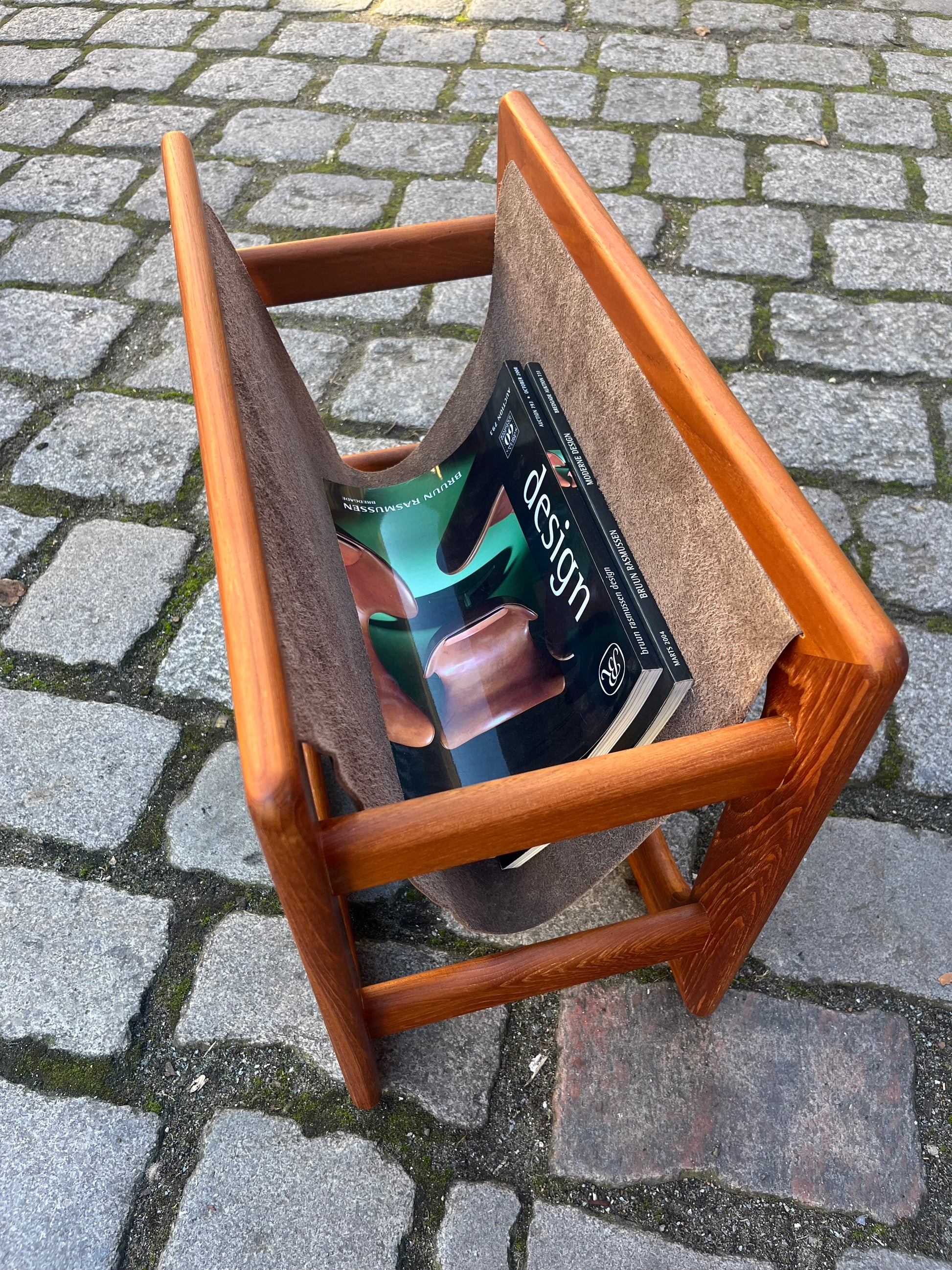 Zeitungsständer Teak Echtleder mit einem Fach von Aksel Kjersgaard für Salin Møbler