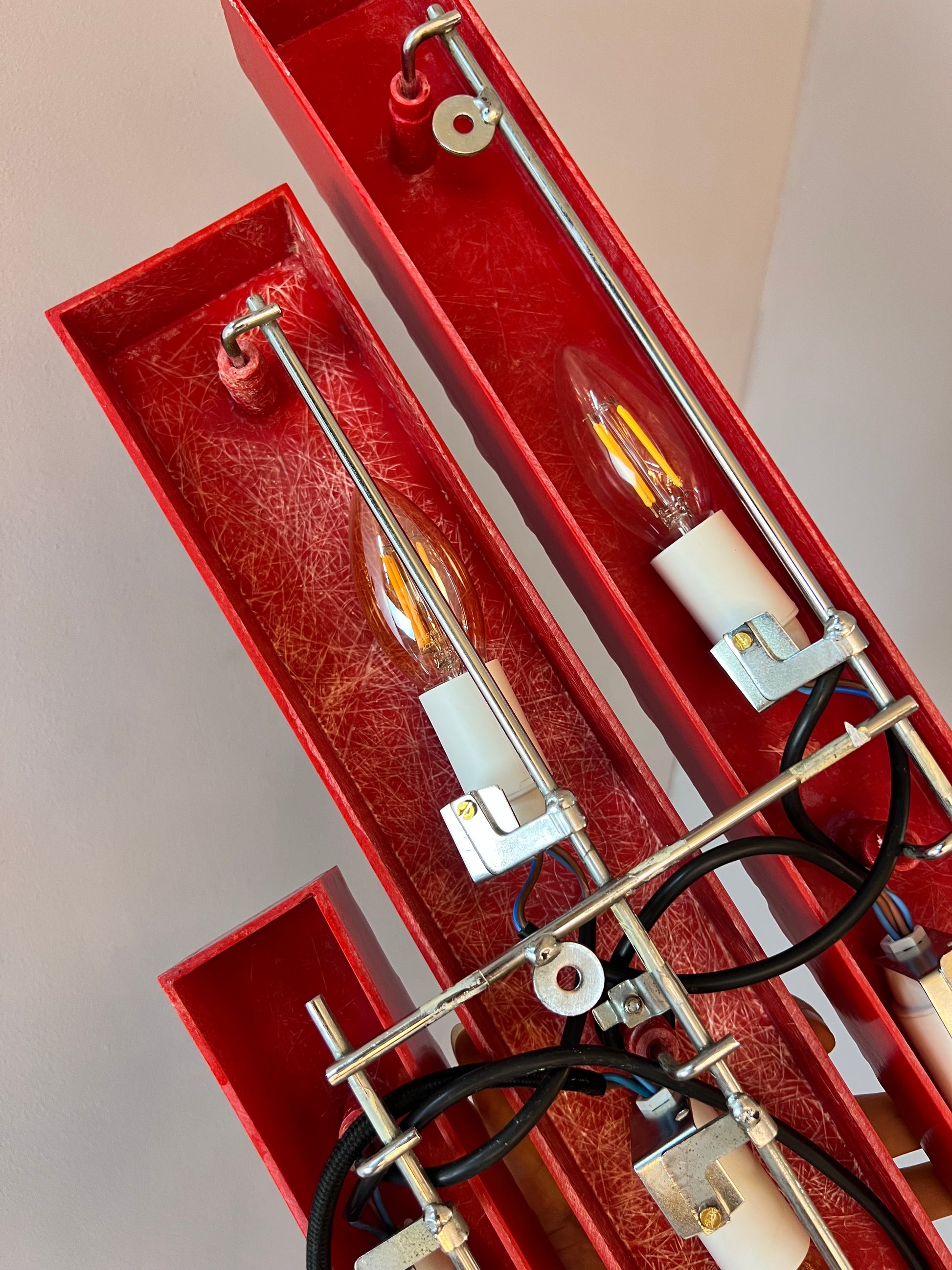 Wandlampe rot von Uwe Mersch