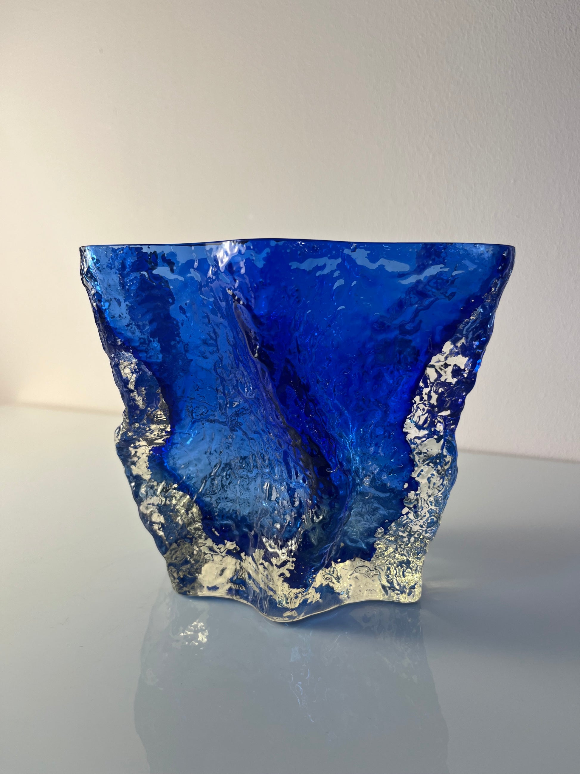Vase blau Glas von Kai Blomqvist für Riihimaki / Riihimaen Lasi Oy