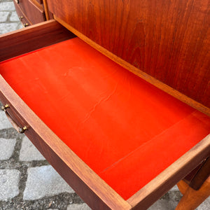 Schrank halbrund Teak aus Dänemark