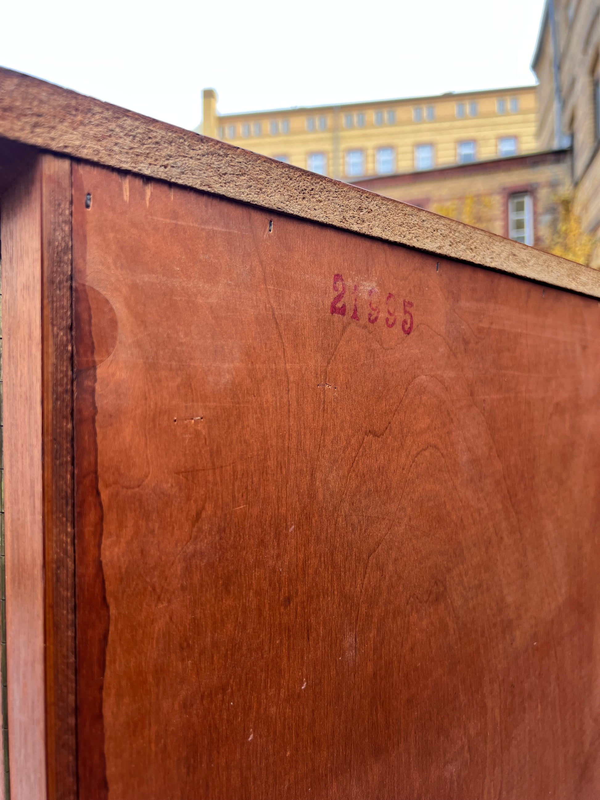 Eckschrank Teak mit Schloss aus Dänemark