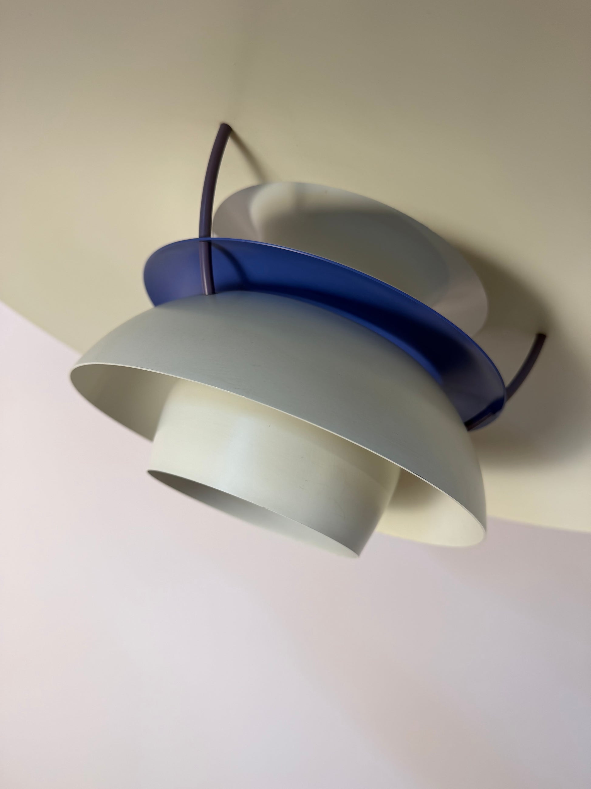 Lamellenlampe PH5 weiß von Poul Henningsen für Louis Poulsen